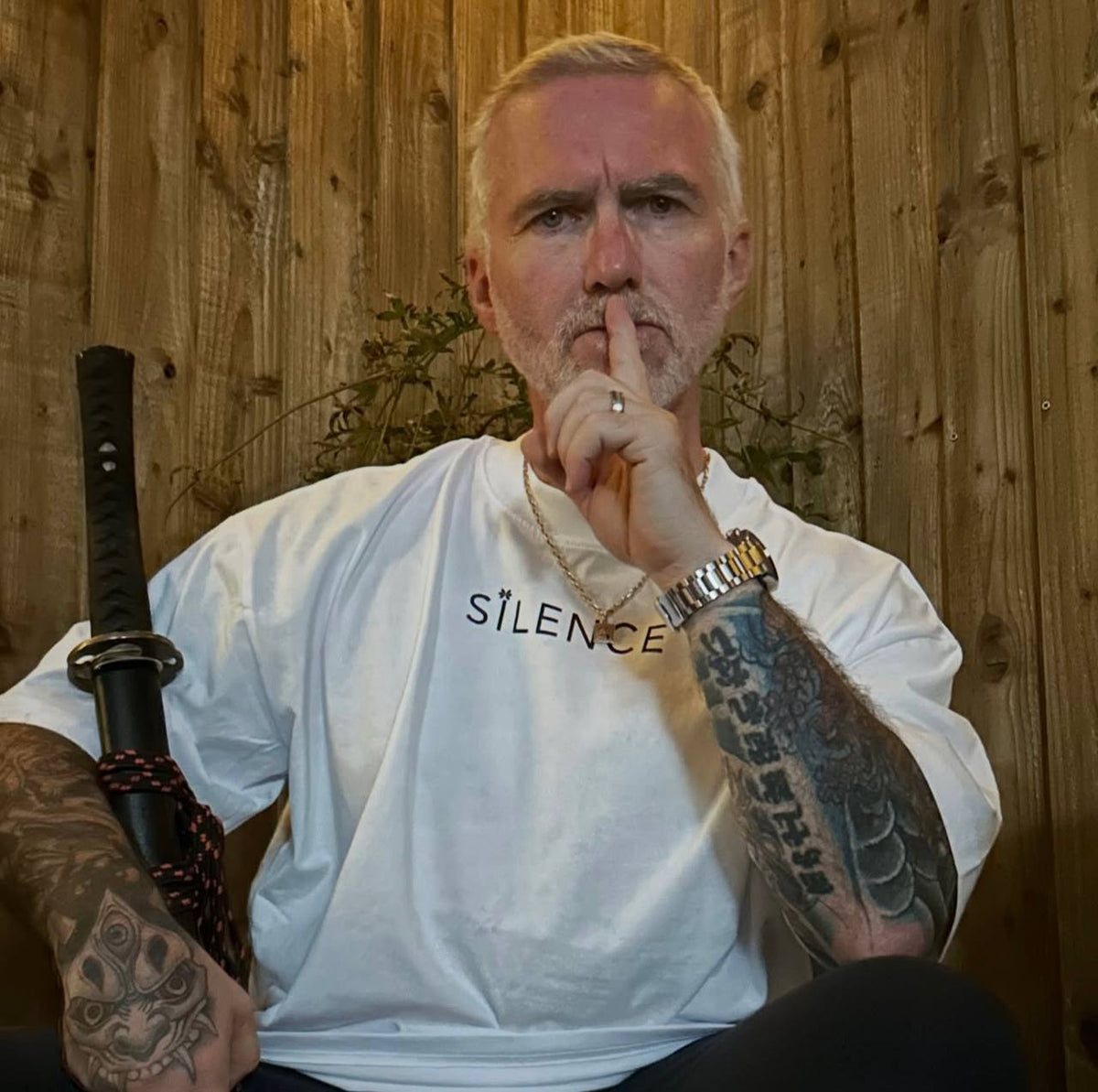 SILENCE - OVERSIZED TEE
